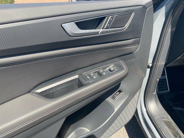new 2025 Volkswagen Atlas Cross Sport car, priced at $47,871