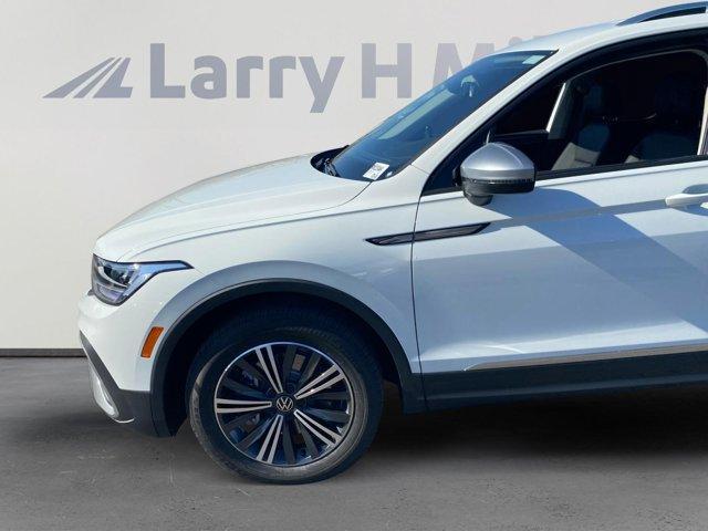 new 2024 Volkswagen Tiguan car, priced at $30,306