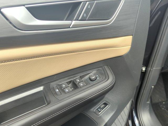 new 2026 Volkswagen Atlas Cross Sport car, priced at $42,357