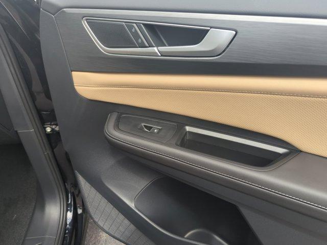 new 2026 Volkswagen Atlas Cross Sport car, priced at $42,357