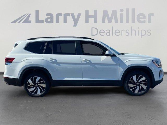 new 2025 Volkswagen Atlas car, priced at $42,626