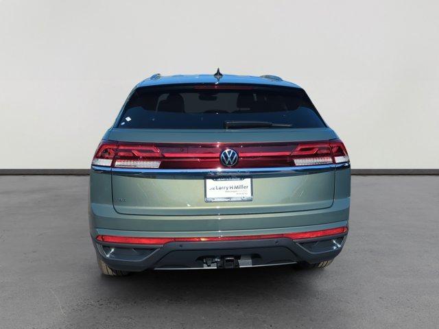 new 2026 Volkswagen Atlas Cross Sport car, priced at $43,241