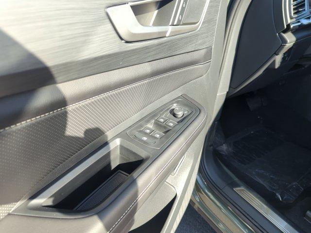 new 2026 Volkswagen Atlas Cross Sport car, priced at $43,241