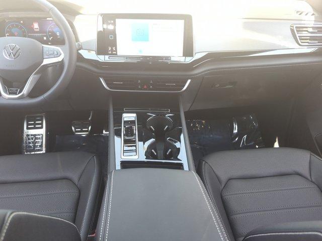 new 2025 Volkswagen Atlas Cross Sport car, priced at $46,006