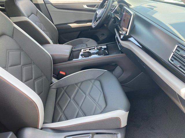 new 2025 Volkswagen Atlas car, priced at $43,754