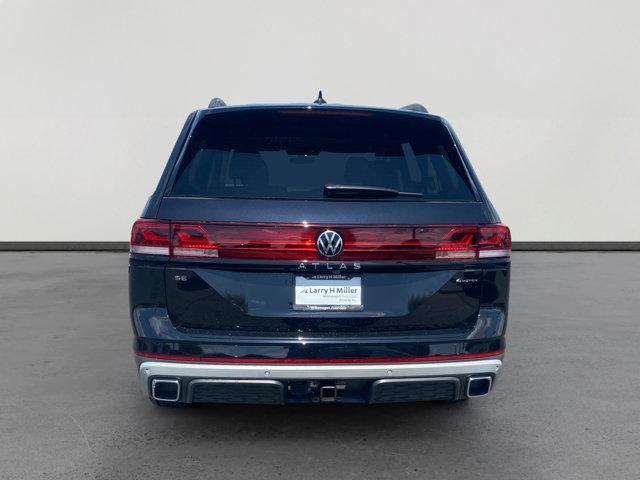 new 2025 Volkswagen Atlas car, priced at $43,754