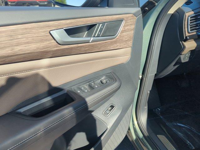 new 2026 Volkswagen Atlas car, priced at $48,821