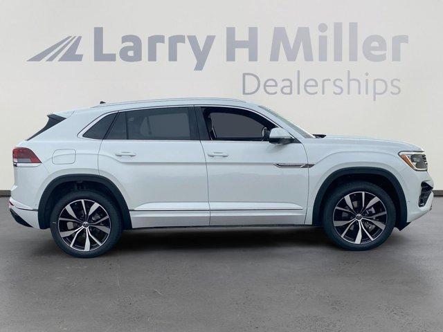 new 2025 Volkswagen Atlas Cross Sport car, priced at $52,705