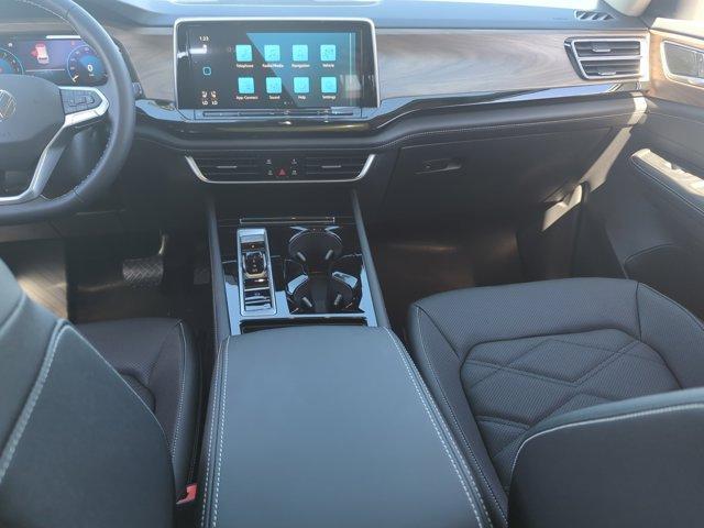 new 2026 Volkswagen Atlas car, priced at $44,762