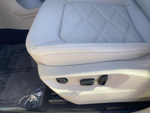 new 2025 Volkswagen Atlas car, priced at $37,725
