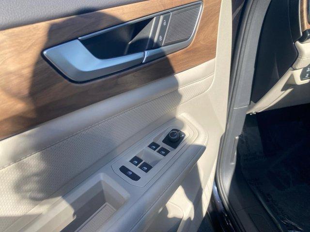 new 2025 Volkswagen Atlas car, priced at $37,725
