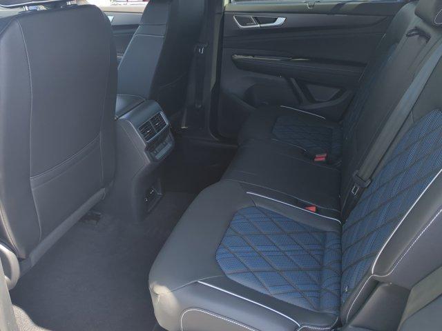 new 2026 Volkswagen Atlas Cross Sport car, priced at $54,131