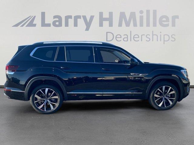 new 2025 Volkswagen Atlas car, priced at $53,216