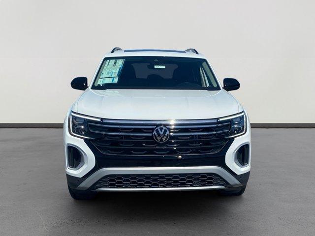 new 2025 Volkswagen Atlas car, priced at $43,574
