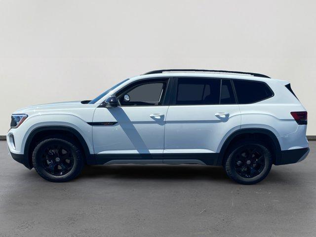 new 2025 Volkswagen Atlas car, priced at $43,574