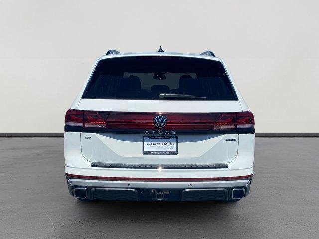 new 2025 Volkswagen Atlas car, priced at $43,574