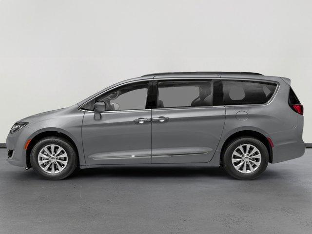 used 2018 Chrysler Pacifica car, priced at $13,498