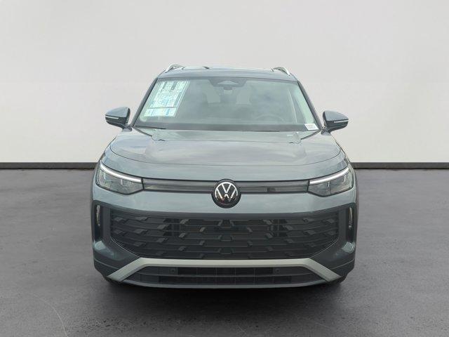 new 2025 Volkswagen Tiguan car, priced at $36,094