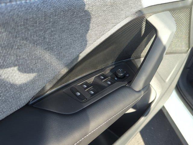 new 2025 Volkswagen Tiguan car, priced at $27,003