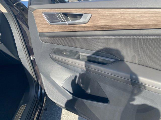 new 2025 Volkswagen Atlas car, priced at $53,424