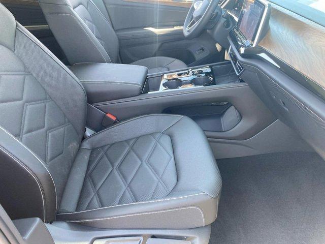 new 2025 Volkswagen Atlas car, priced at $40,544