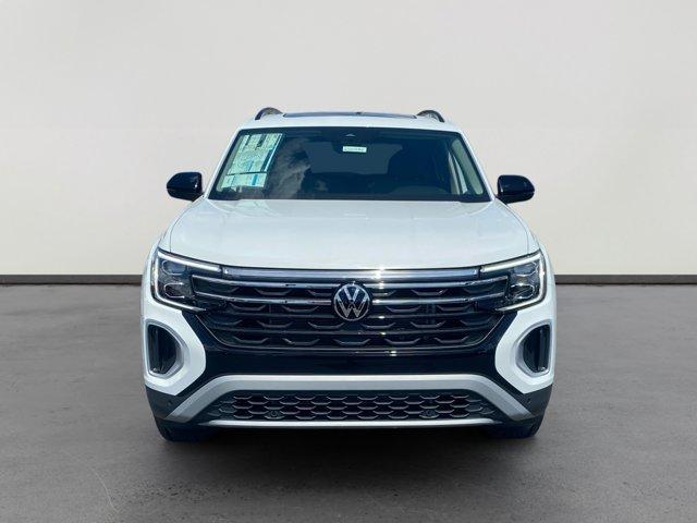 new 2025 Volkswagen Atlas car, priced at $43,754