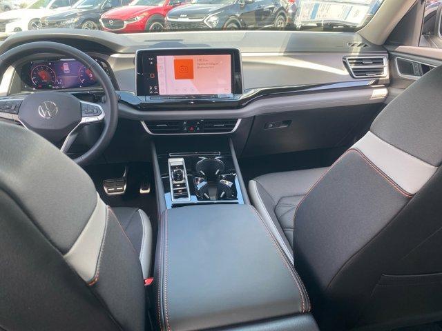 new 2025 Volkswagen Atlas car, priced at $43,754
