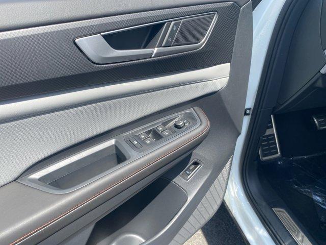 new 2025 Volkswagen Atlas car, priced at $43,754
