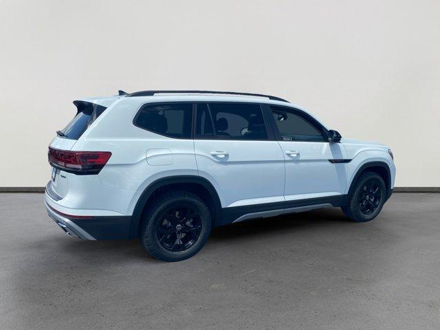 new 2025 Volkswagen Atlas car, priced at $43,754