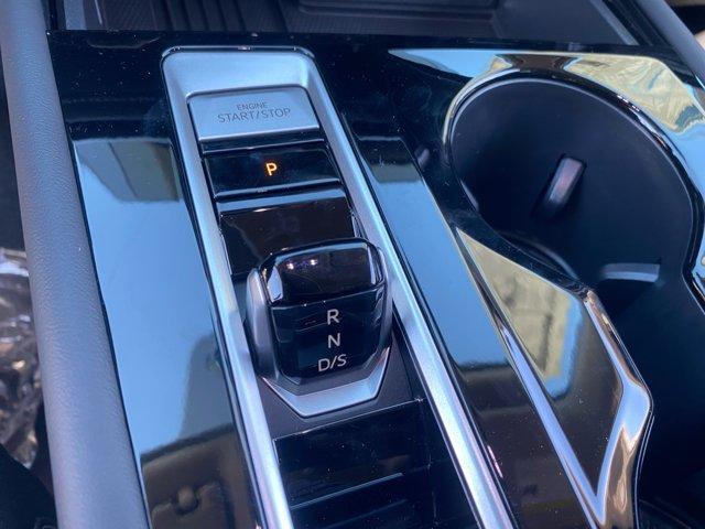 new 2025 Volkswagen Atlas car, priced at $43,435