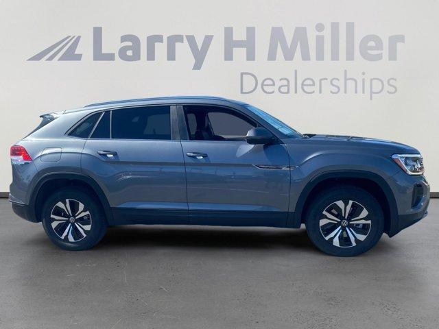 new 2025 Volkswagen Atlas Cross Sport car, priced at $35,563