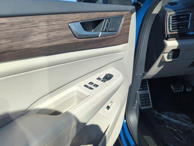 new 2026 Volkswagen Atlas car, priced at $54,638