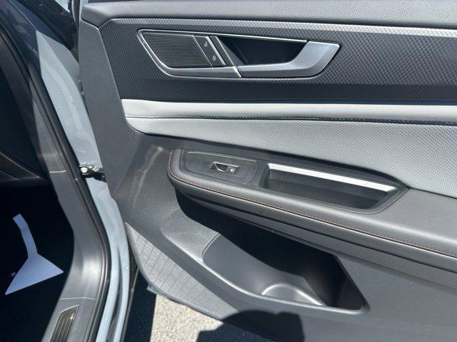 new 2025 Volkswagen Atlas car, priced at $46,514