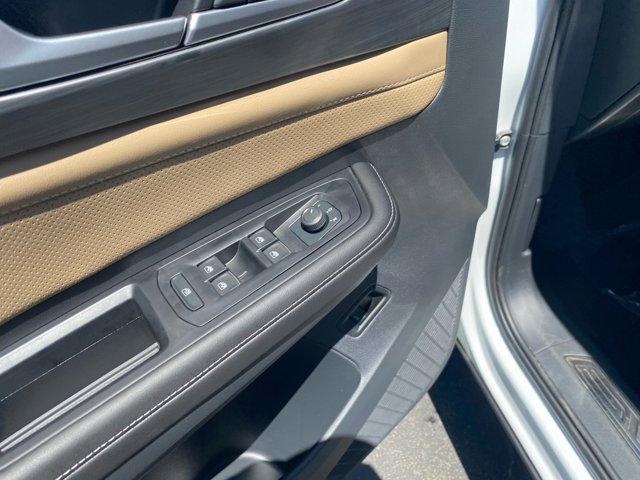 new 2025 Volkswagen Atlas Cross Sport car, priced at $41,671
