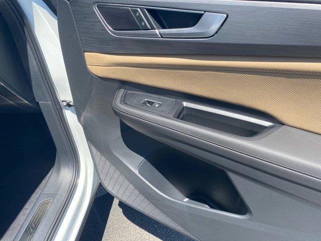 new 2025 Volkswagen Atlas Cross Sport car, priced at $41,671