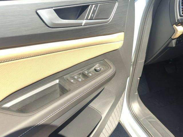 new 2026 Volkswagen Atlas Cross Sport car, priced at $38,544