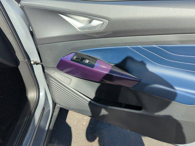 new 2025 Volkswagen ID.4 car, priced at $44,681