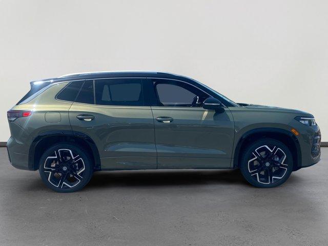 new 2025 Volkswagen Tiguan car, priced at $44,206