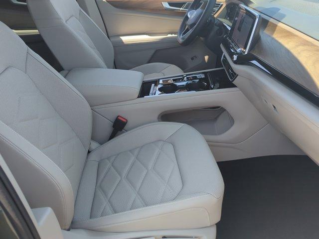 new 2025 Volkswagen Atlas car, priced at $45,665