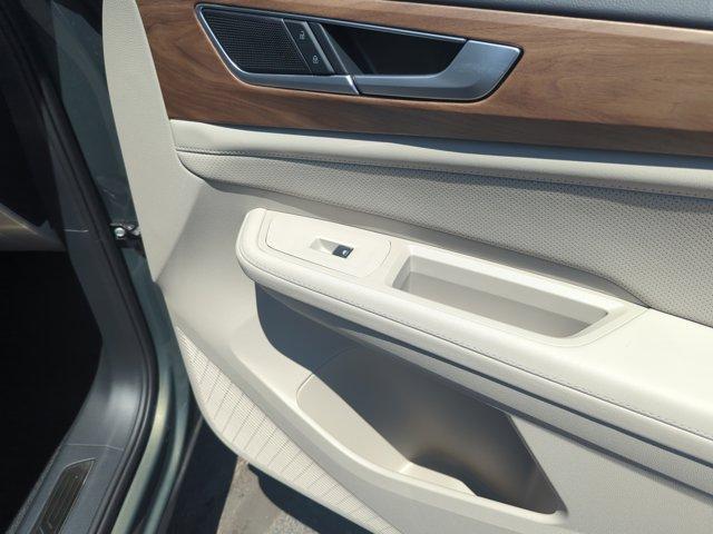 new 2025 Volkswagen Atlas car, priced at $45,665