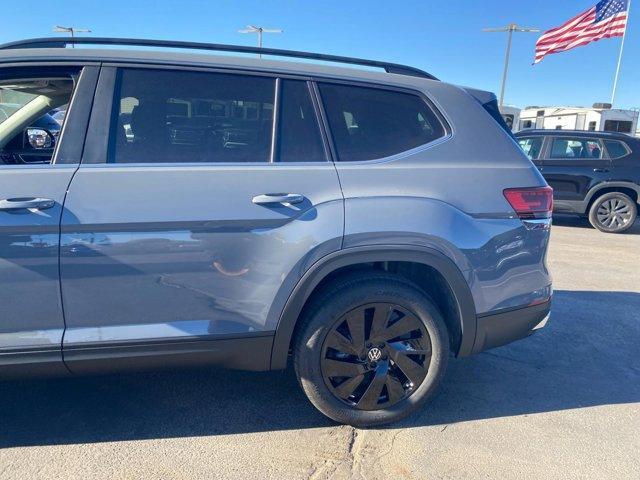 new 2025 Volkswagen Atlas car, priced at $44,001