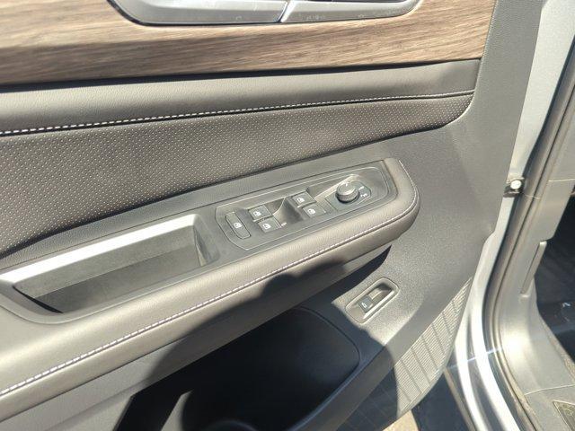 new 2026 Volkswagen Atlas car, priced at $49,534