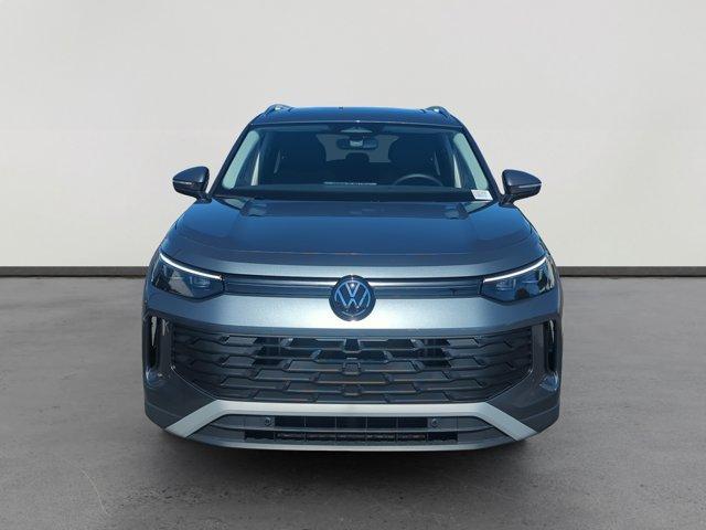 new 2025 Volkswagen Tiguan car, priced at $33,470