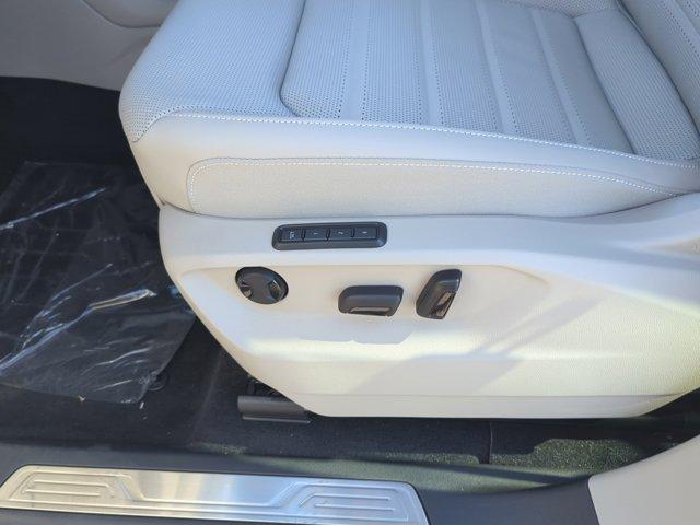 new 2026 Volkswagen Atlas car, priced at $48,821