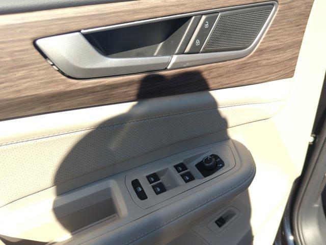 new 2026 Volkswagen Atlas car, priced at $48,821