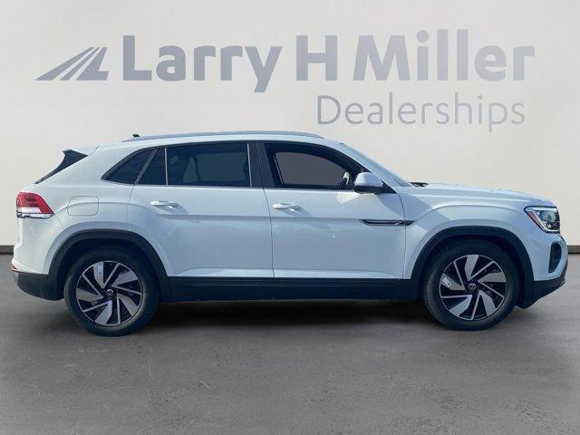 new 2024 Volkswagen Atlas Cross Sport car, priced at $39,846