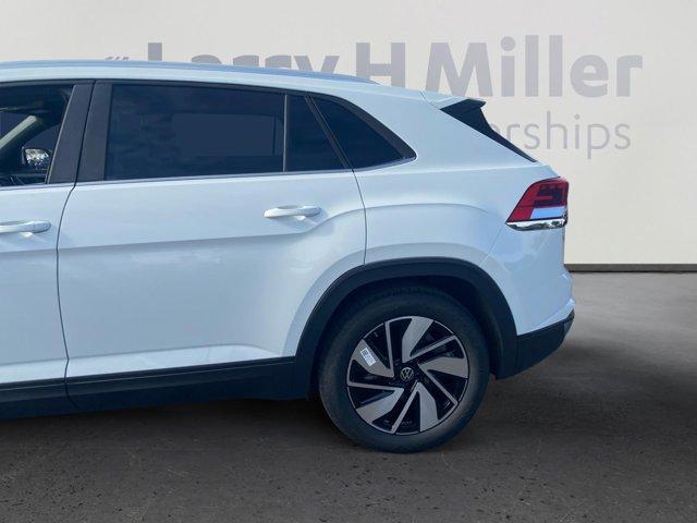 new 2024 Volkswagen Atlas Cross Sport car, priced at $39,846