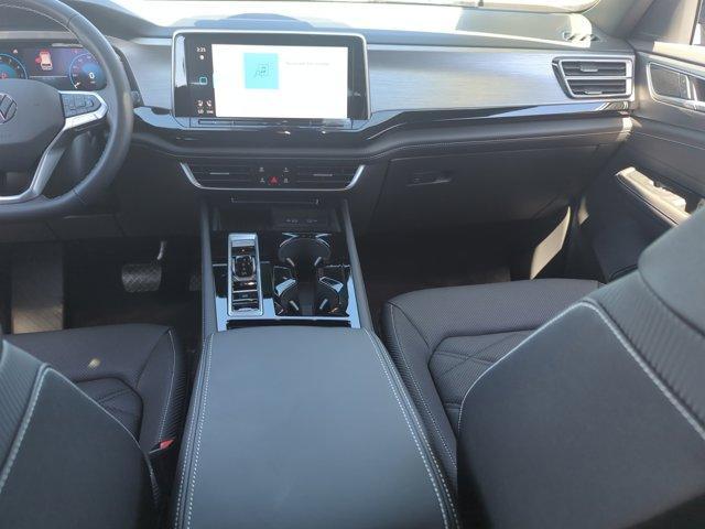 new 2026 Volkswagen Atlas Cross Sport car, priced at $42,952