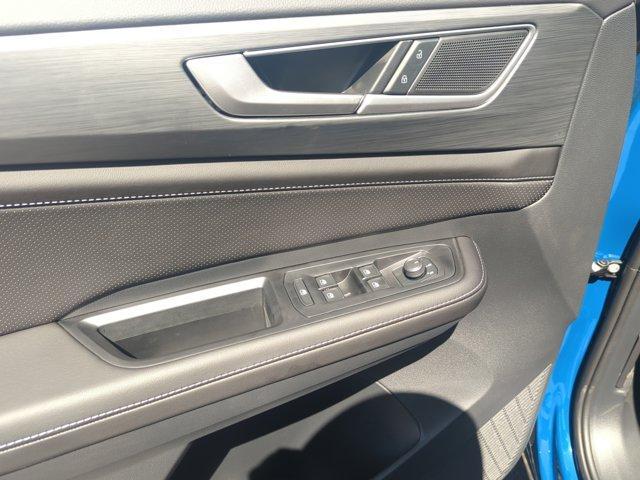 new 2026 Volkswagen Atlas Cross Sport car, priced at $39,471