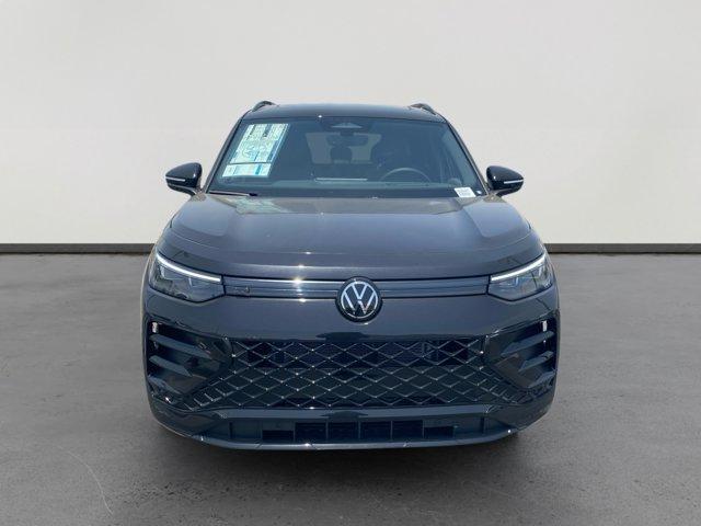 new 2025 Volkswagen Tiguan car, priced at $39,740